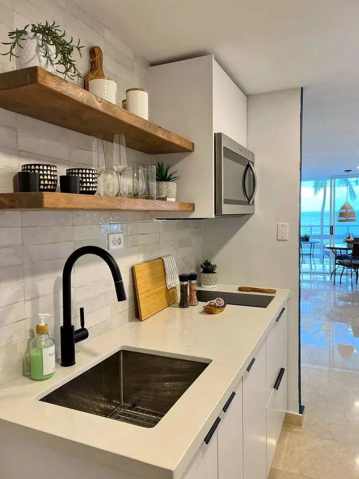 Fully equipped kitchen