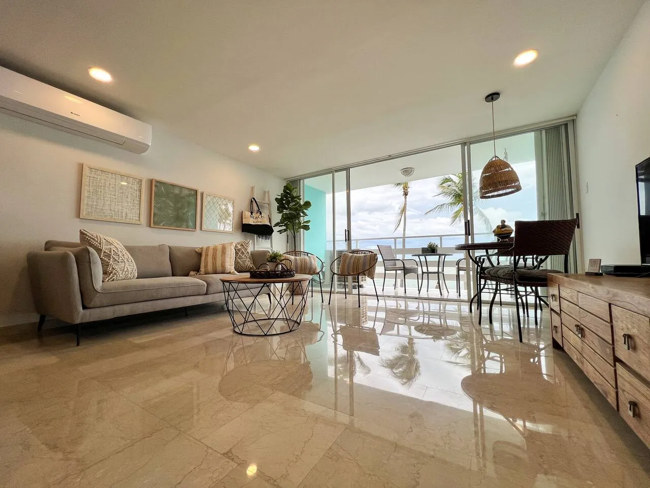 Spacious coastal-style studio